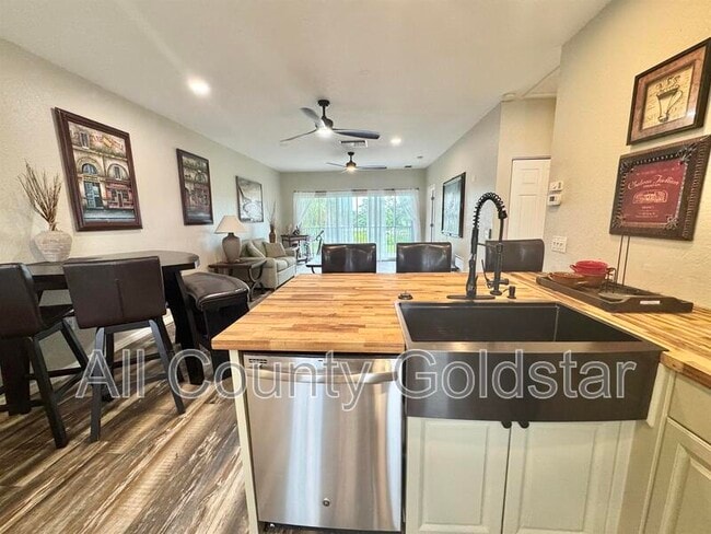 Building Photo - 3921 Cape Haze Dr