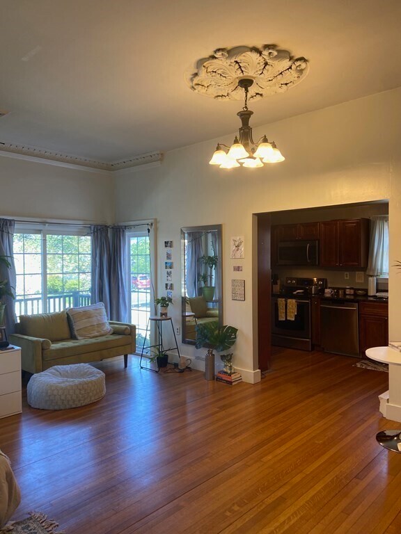 20 Sagamore St Unit 1, Lynn, MA 01902 Room for Rent in Lynn, MA