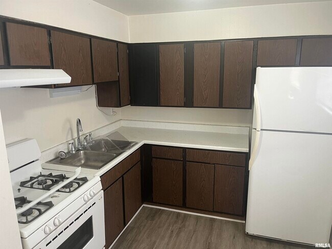 Foto del edificio - 227 W Elm St