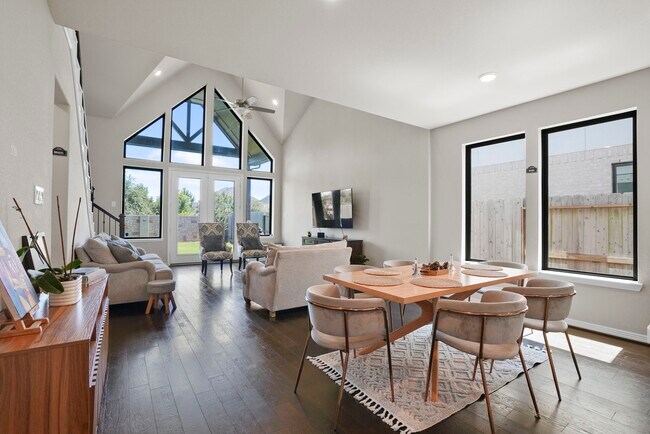 Foto del edificio - 29015 Laurel Grove Ln