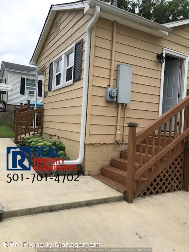 Building Photo - 3 br, 1 bath House - 417 Woodlawn Ave