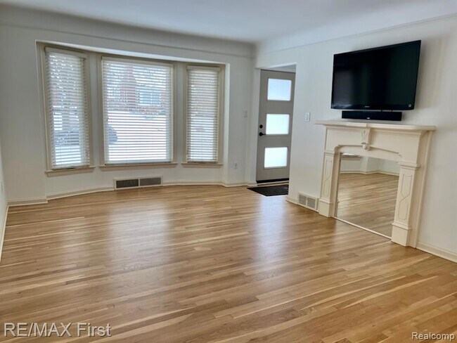 Foto del edificio - 4516 Robinwood Ave