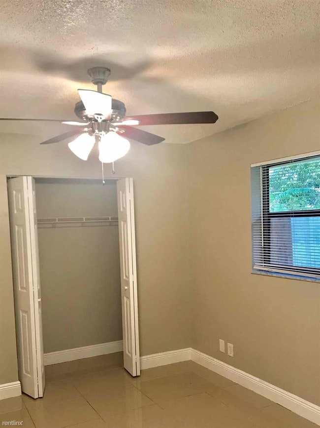 Building Photo - 4 br, 2 bath House - 7526 SW 7th Pl
