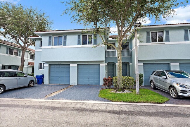 Foto del edificio - 1925 Alamanda Way