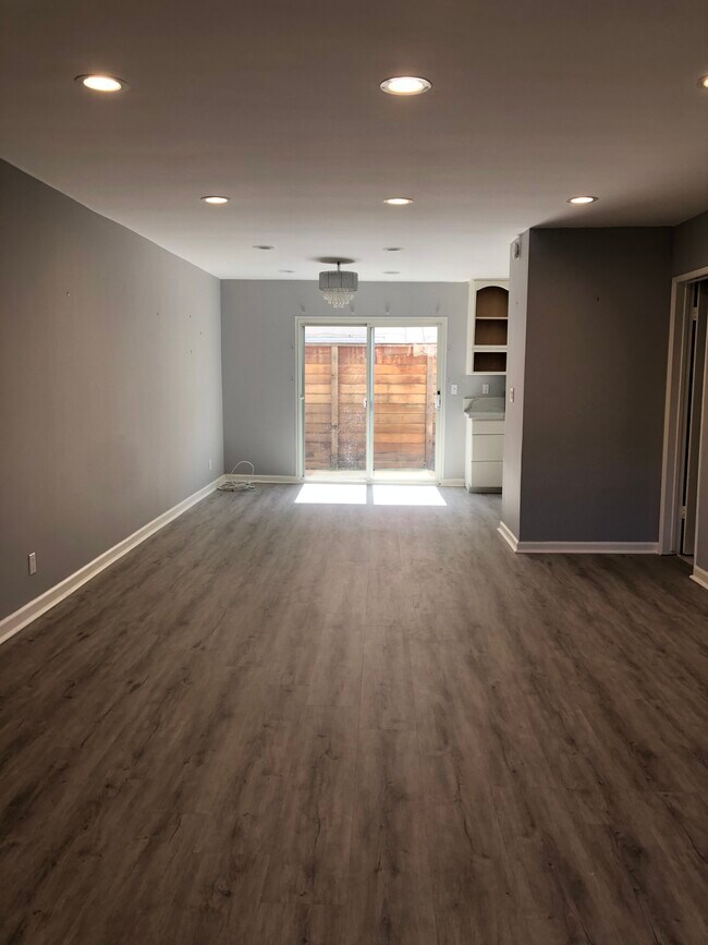 Living and Dining Room - 2717 Arizona Ave