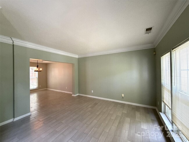 Building Photo - 6518 Harburn Forest Dr
