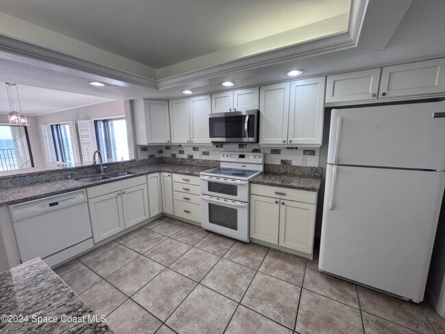 Building Photo - 155 Jimmy Buffett Mem Hwy