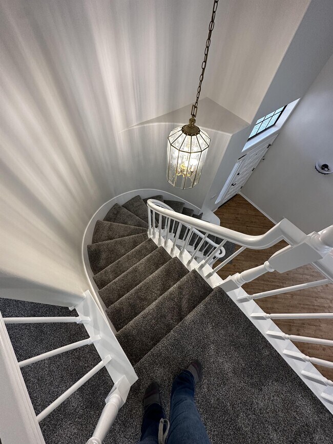 Foto del edificio - 469 Savona Way