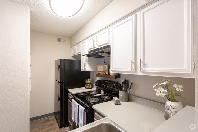 1HAB 1BA - 630 ft² - ReNew Fairmont Park