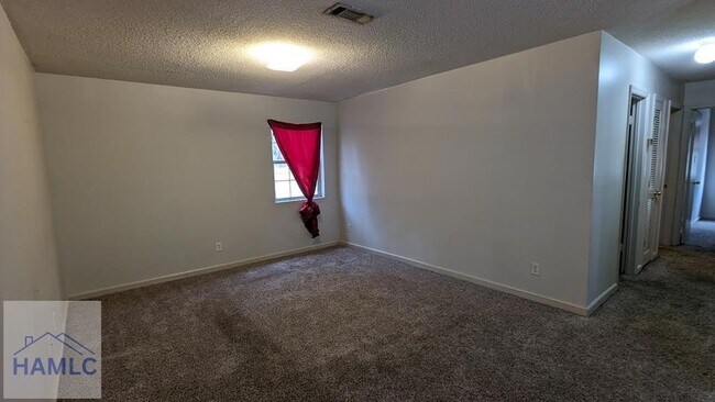 Foto del edificio - 132 Rolland St