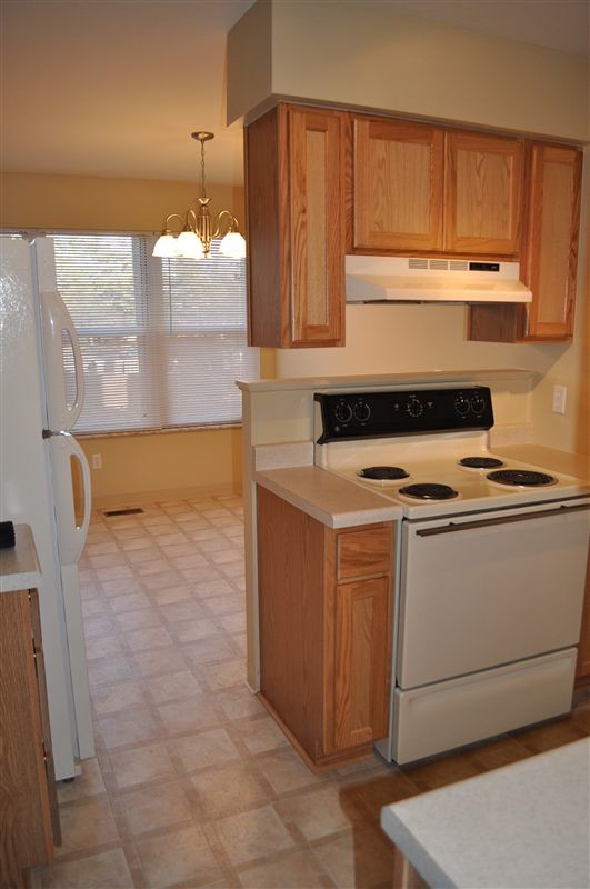 Primary Photo - 2 br, 1.5 bath 4plex - Timbercreek Townhou...