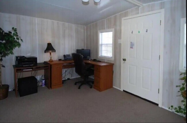 Foto del edificio - 302 Kingsport St