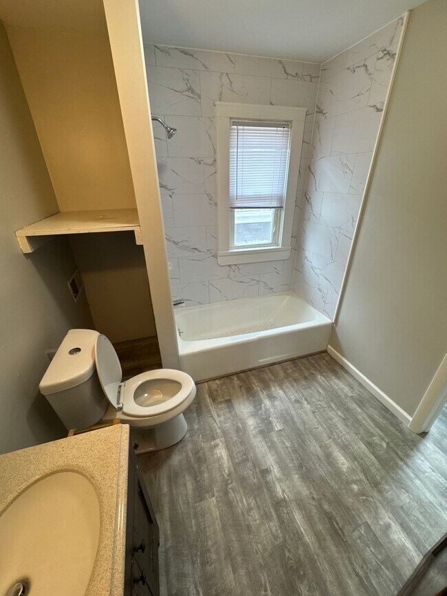 Bathroom - 1386 Electric Ave