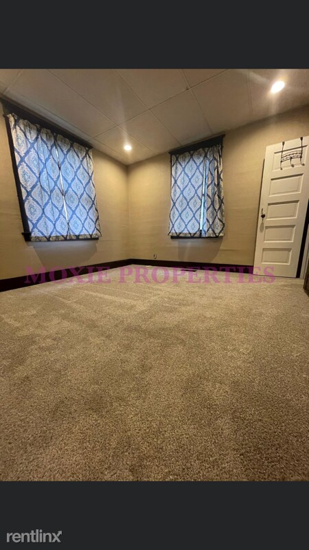 Building Photo - 3 br, 1 bath House - 1021 S Leeds St