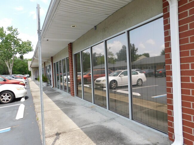 Building Photo - 100 Alexandria Blvd