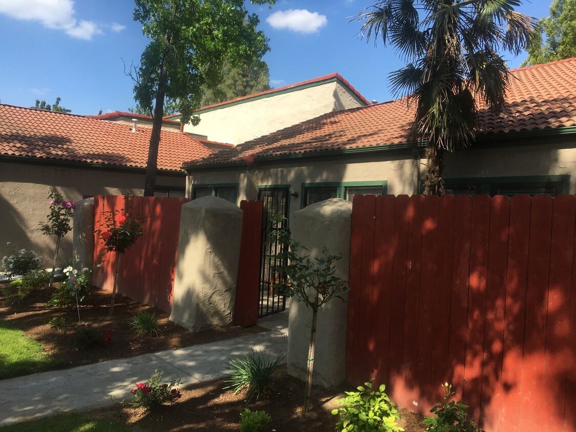 Primary Photo - 2 br, 2 bath House - 5965 E Shields Ave #177