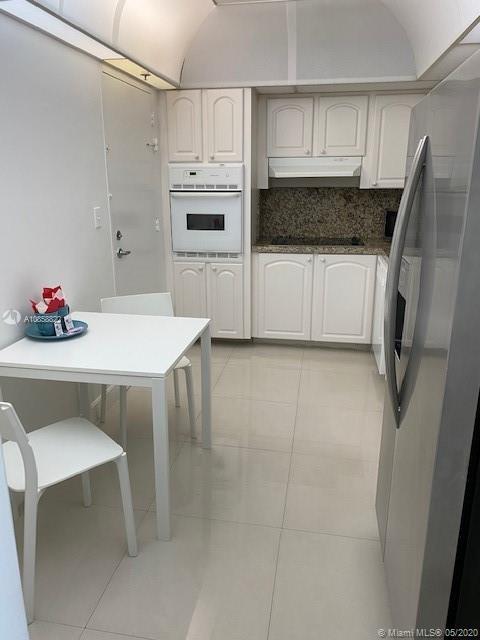 Building Photo - 3801 S Ocean Dr