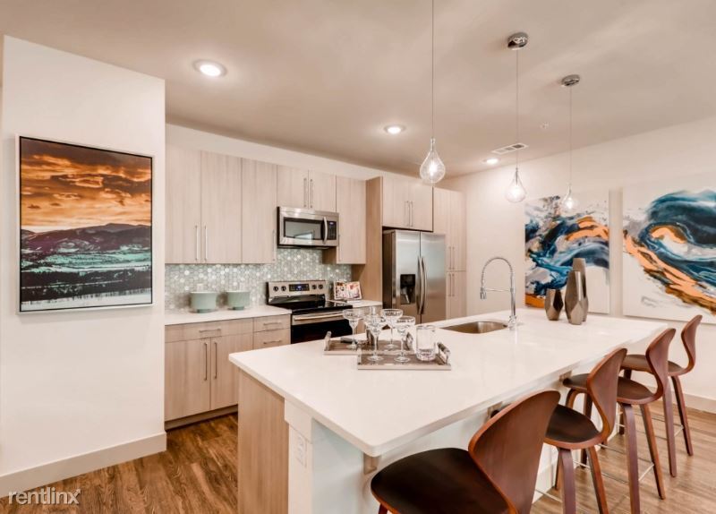 Foto principal - 1 br, 1 bath Apartment - 4556 Kittredge St