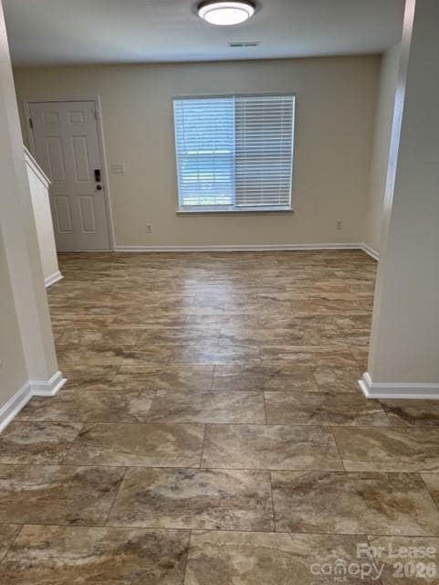 Building Photo - 102 Winding Canyon Dr