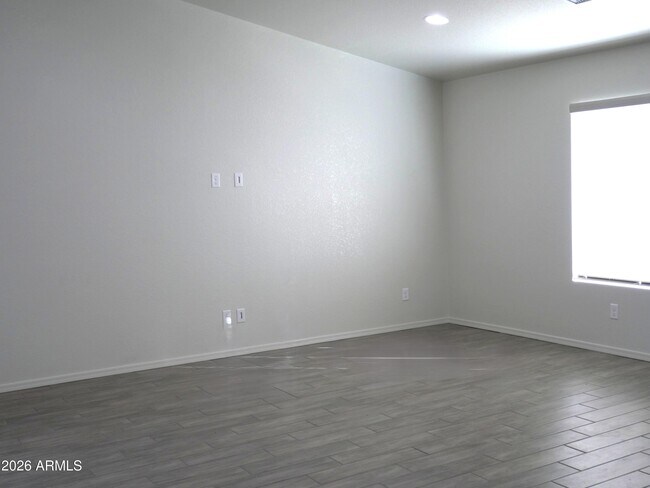 Foto del edificio - 1696 Tenen Pass Dr