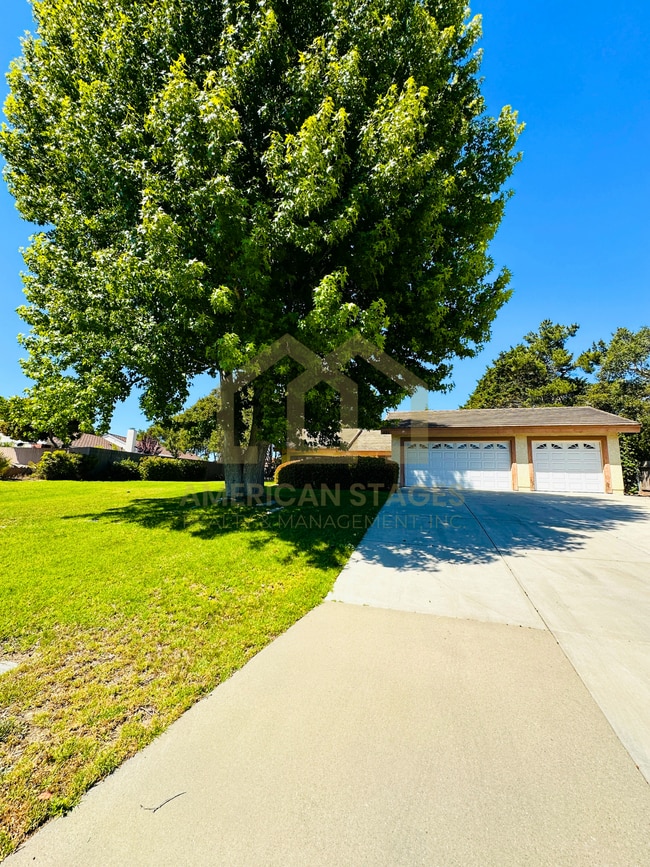 Building Photo - 1121 Pellham Dr