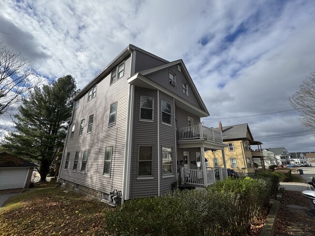 Building Photo - 41 Thorndike Rd