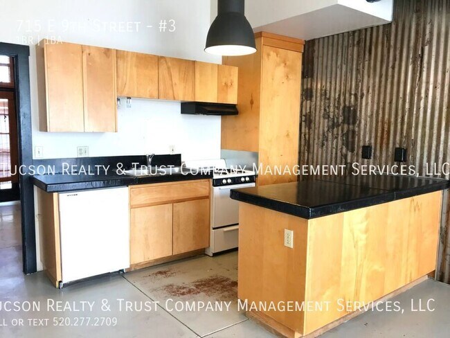 Foto del edificio - 715 E 9th St