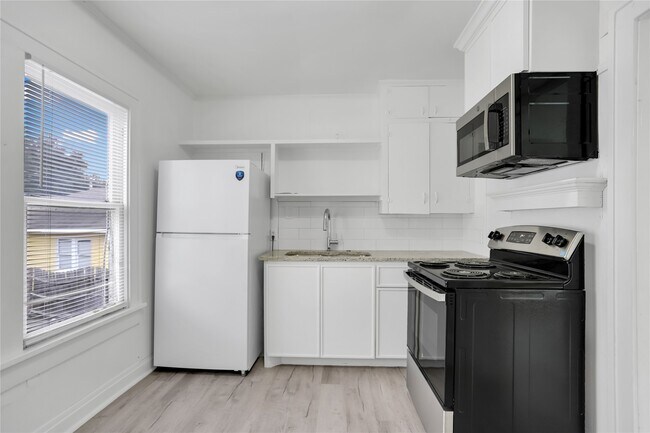 Foto del edificio - 1133 W Clay St