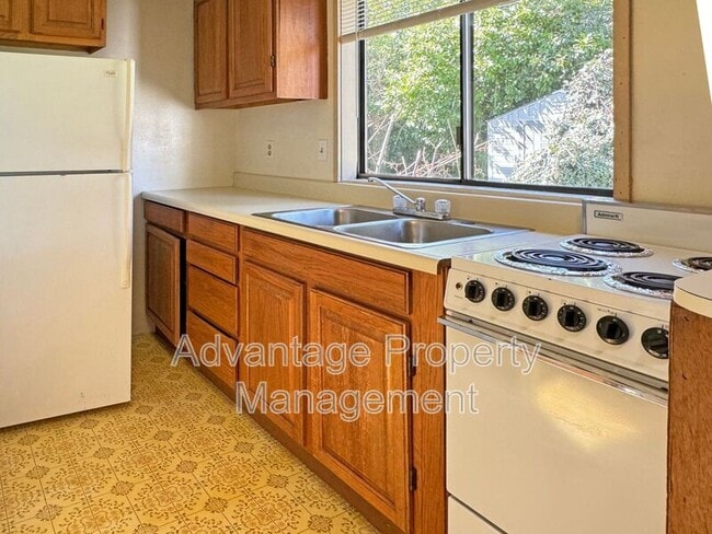 Building Photo - 444 NW 17th St