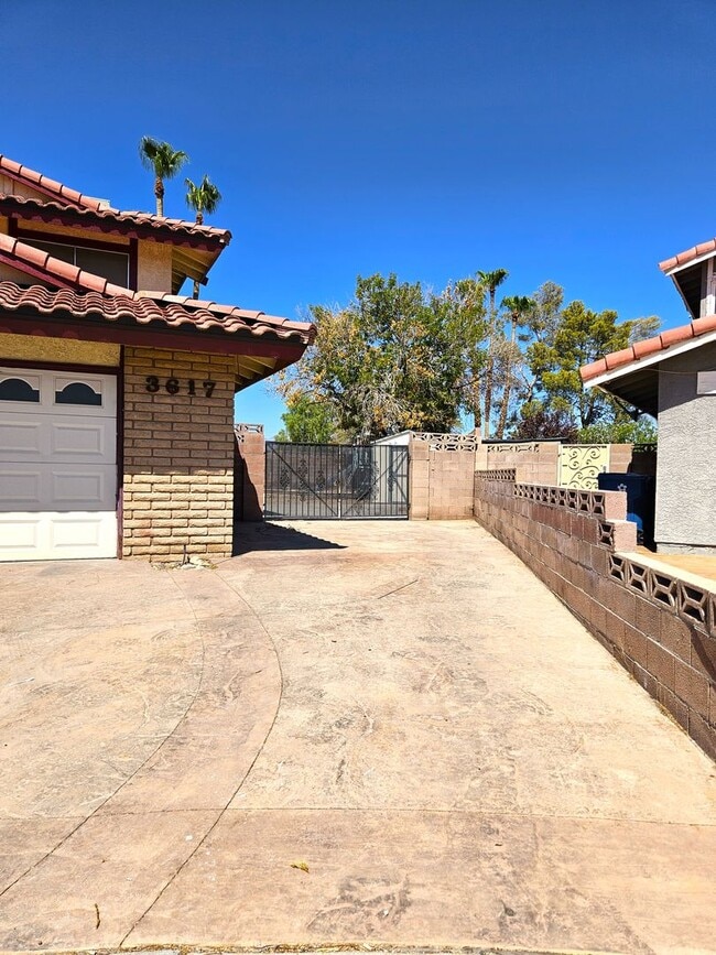 Foto del edificio - 3617 Tamal Ct