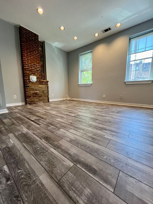 Foto del edificio - 411 Poplar St