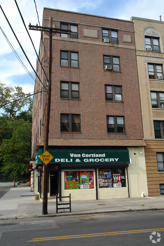 Building Photo - 497 Van Cortlandt Park Ave