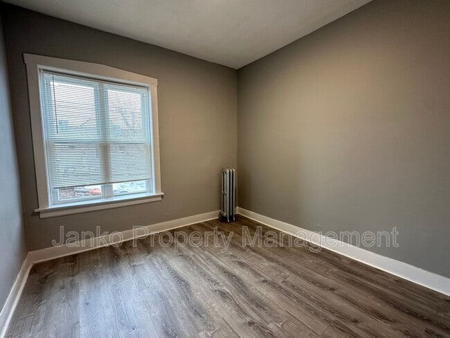 Foto del edificio - 6631 S Ellis Ave