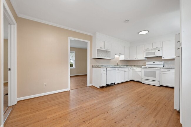 Building Photo - Charming 4 Bedroom, 2 Bath Home in Great Garner Location Available NOW