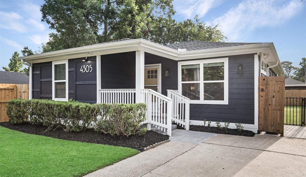 Foto principal - 4305 Delhi St