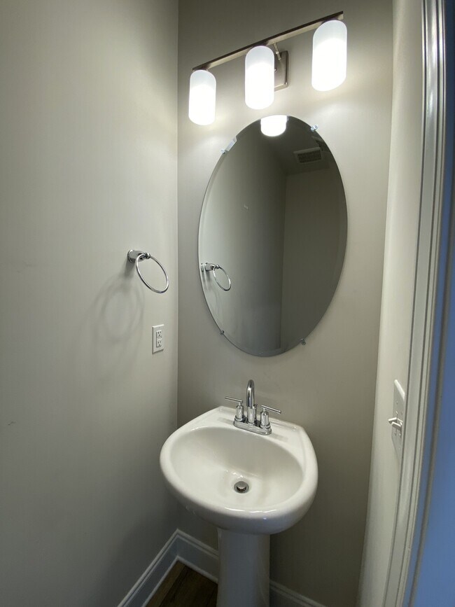 Foto del edificio - 4344 Skyridge Dr