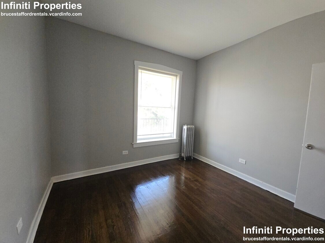 4532 S Calumet Ave Unit 2, Chicago, IL 60653 Condo for Rent in