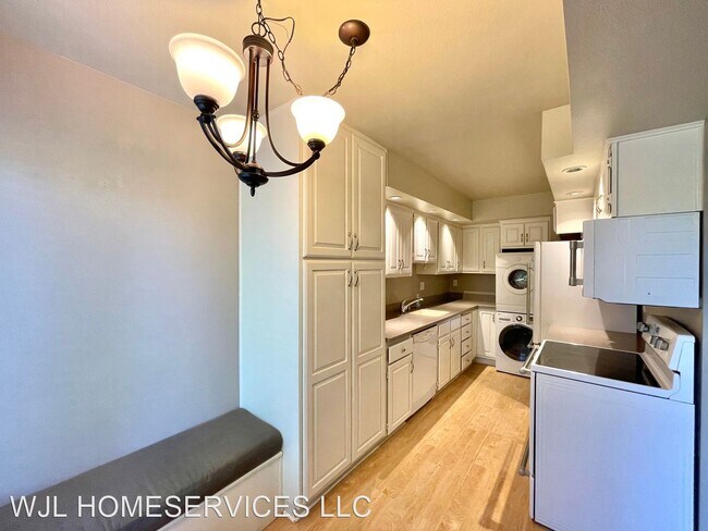 Building Photo - 1 br, 1 bath House - 6734 112th Ave NE Uni...