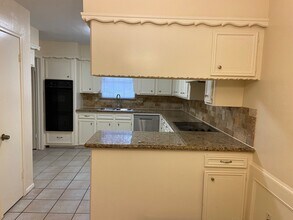 Building Photo - 3418 Candlewisp Dr