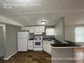 Building Photo - 1809 Velma Rd