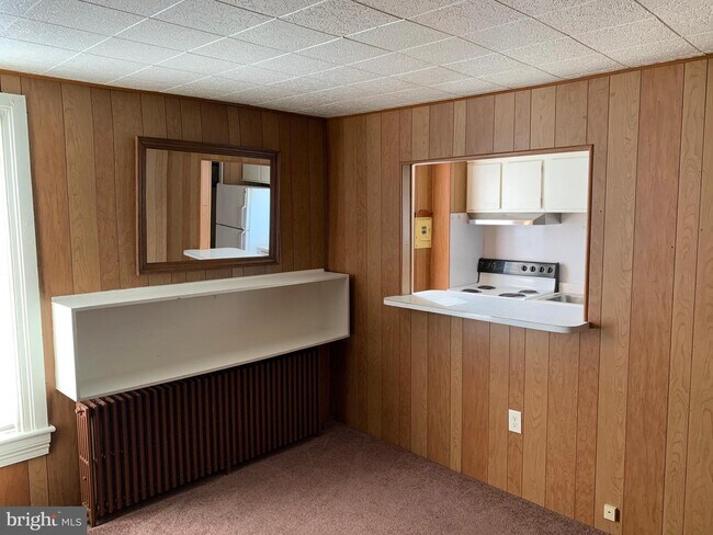 Foto del edificio - 2070 Creek Rd
