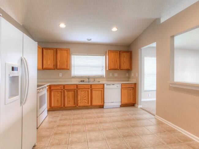 Building Photo - 4518 Marchmont Blvd