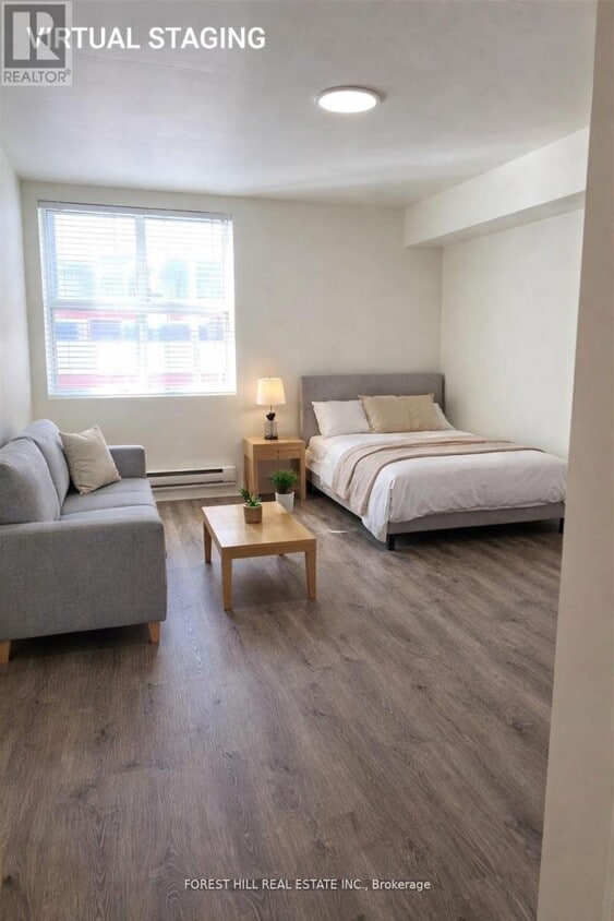 Building Photo - 126 Dundas St E