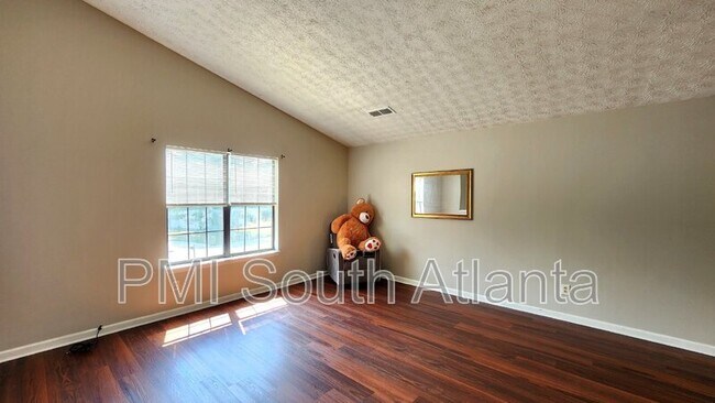 Building Photo - 320 Renee Dawn Ct