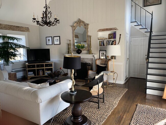 Building Photo - 9 Red Cross Ter