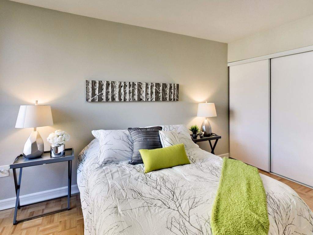 Building Photo - 660 Briar Hill