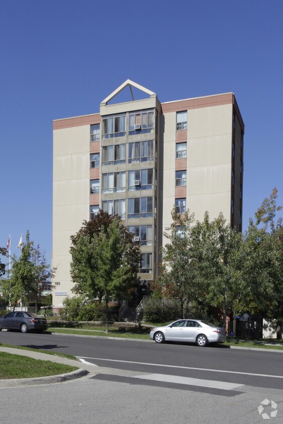 Photo du bâtiment - 195 Forum Dr