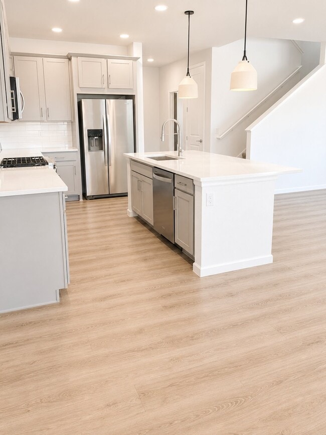 Building Photo - 8054 Sterling Ranch Ave
