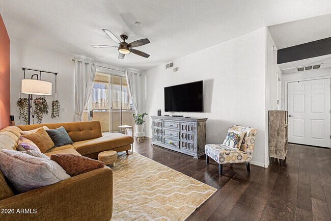 Foto del edificio - 3302 N 7th St