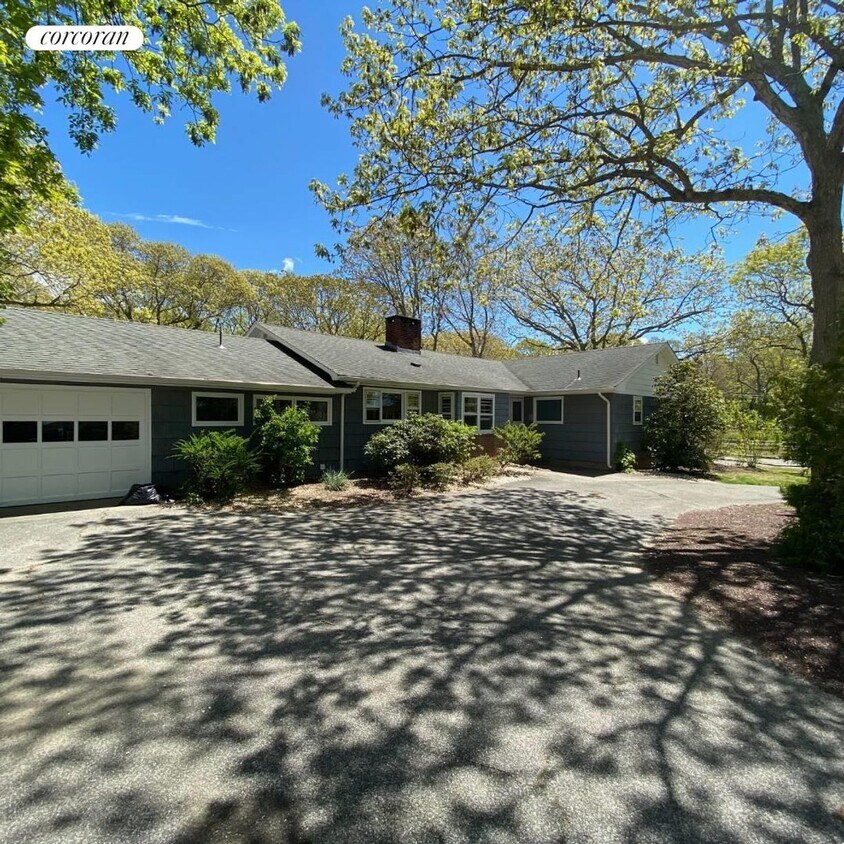 14 Crab Creek Rd, Shelter Island, NY 11964 House Rental in Shelter Island, NY